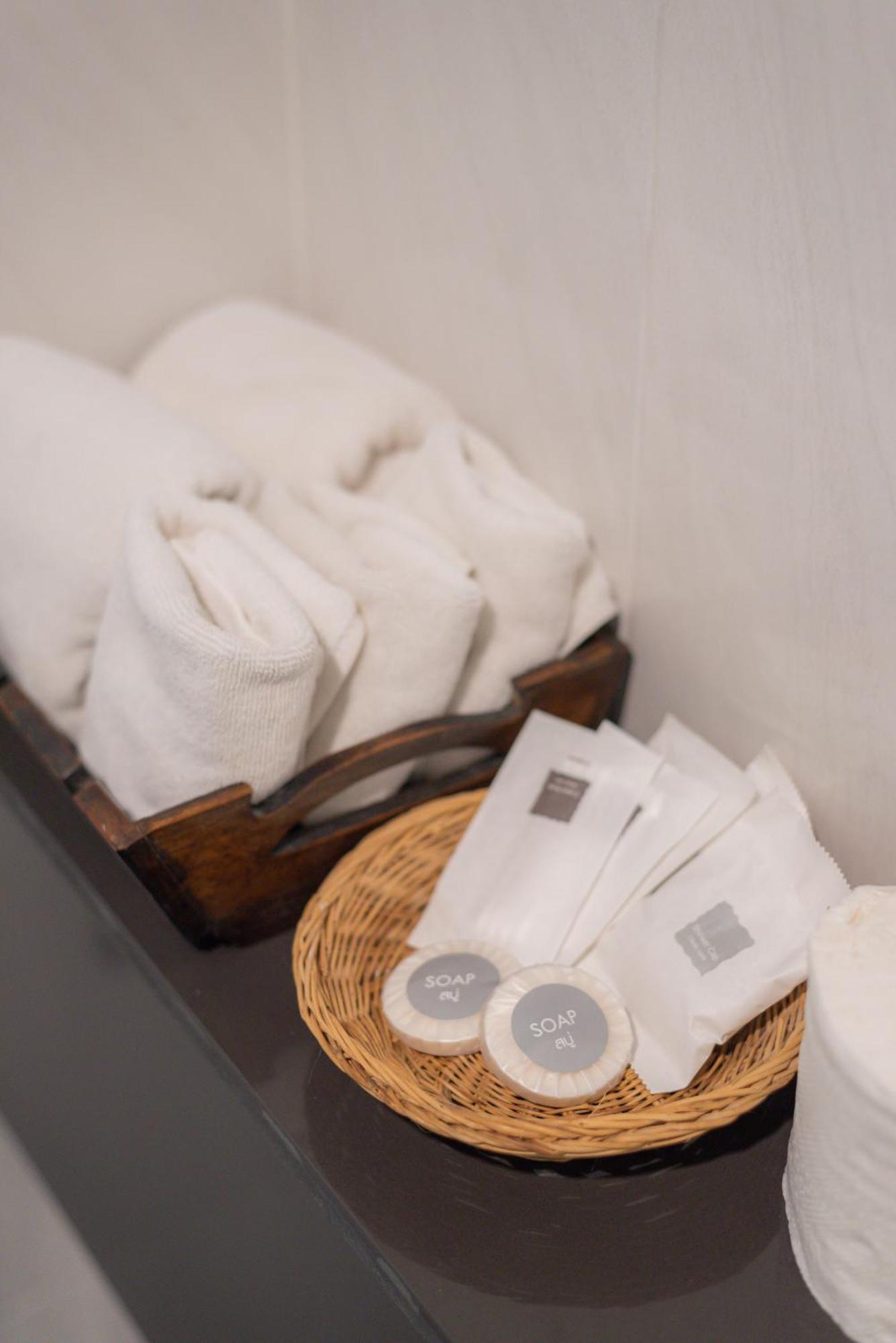 Manee Cool Mueang Hotel Chiang Mai Eksteriør billede