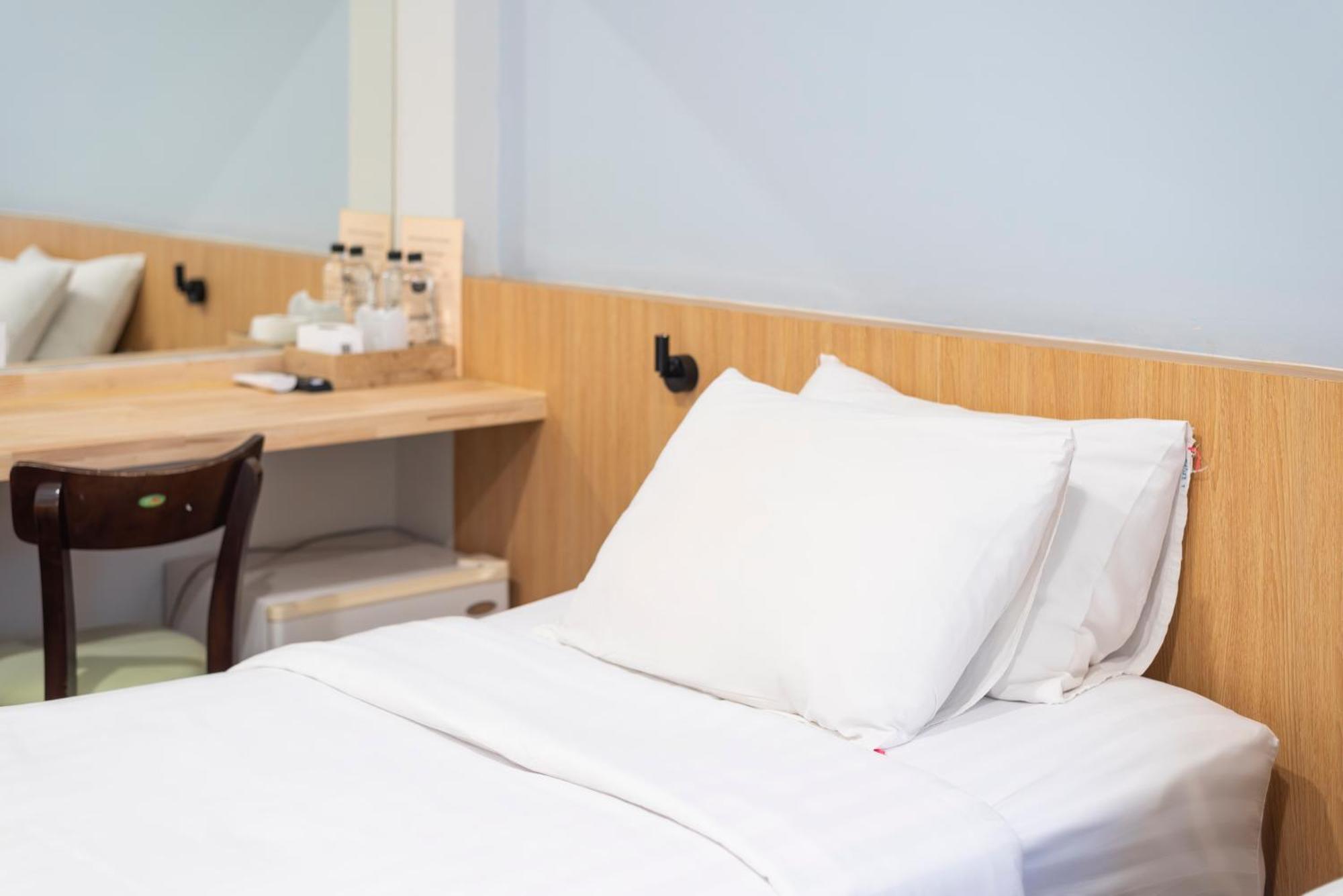 Manee Cool Mueang Hotel Chiang Mai Eksteriør billede