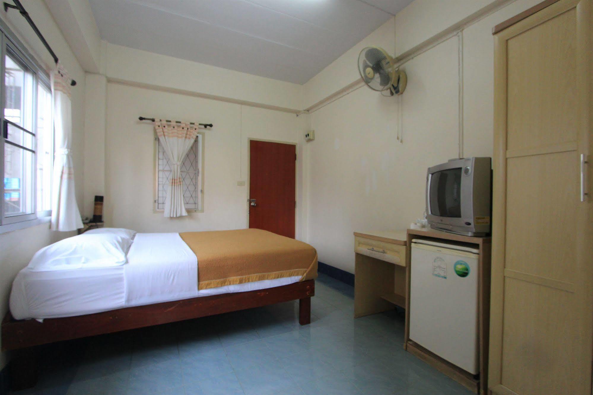 Manee Cool Mueang Hotel Chiang Mai Eksteriør billede