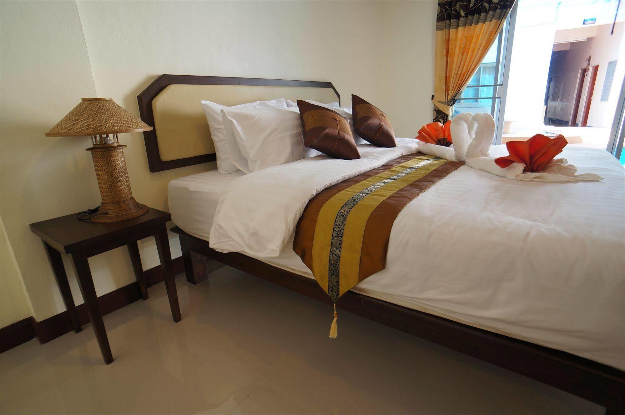 Manee Cool Mueang Hotel Chiang Mai Eksteriør billede